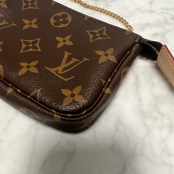 Sold - Authentic mini pochette accessories - Picture 6 of 7